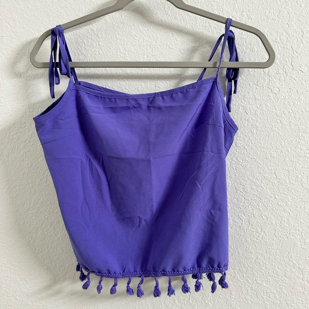 Tassel hem knot Cami top